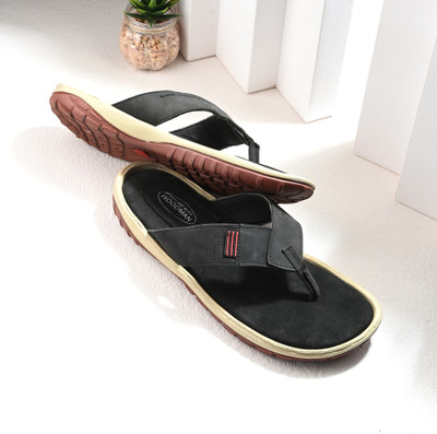 Woodman Men Slippers(Black , 9)