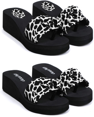 Bizwiz Women Slippers(White , 5)