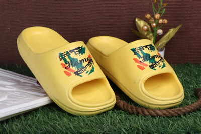 Ammar Collection Men Slides(Yellow , 4)