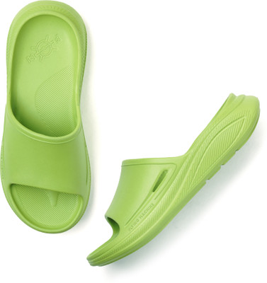 FLYING MACHINE Men Slides(Green , 10)