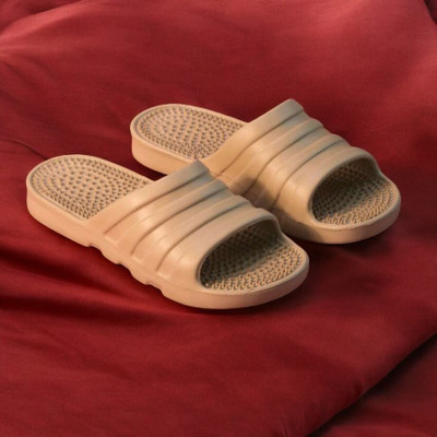 Feel alive Men Slides(Beige , 8)