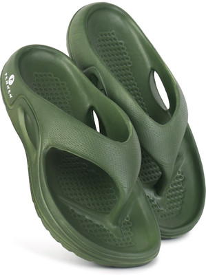 DRACKFOOT Men Slippers(Green , 8)