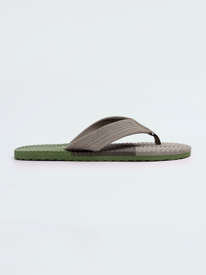MAX Men Flip Flops(Green , 6)