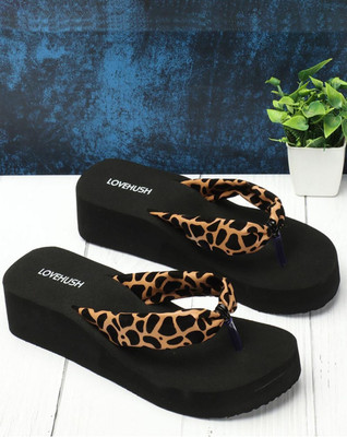LoveHush Women Slippers(Beige, Black , 4)