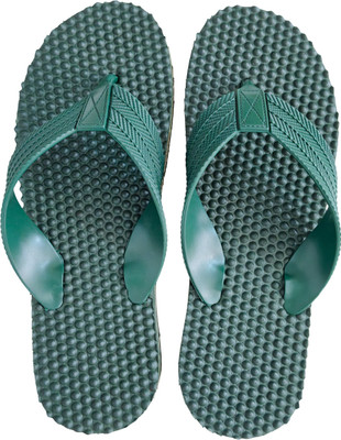 BreeZy Men Flip Flops(Green , 8)