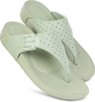 DRACKFOOT Women Slippers(Green , 6)