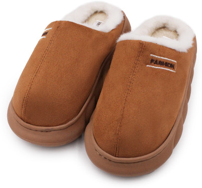 VRITRAZ Men Slippers(Beige , 9)