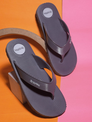 action Men Flip Flops(Grey , 8)