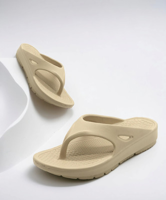 Svaar Men NewlyLaunch|Classic Soft|Cushion|Comfortable|Premium|Stylish Flip Flops(Beige , 10)
