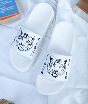 STYLE HEIGHT Men Slides(White , 9)