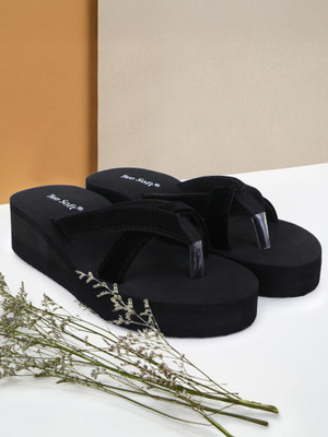 TWO SOFT Women Premium Comfortable Stylish Light weight|Extra Softnes Daily Wear|Casual Slipper Slippers(Black , 4)