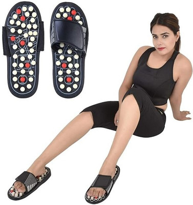 OUOU Men Flip Flops(Black , 6)