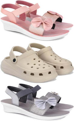 Pennen Women Slippers(Grey , 8)