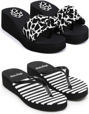 Bizwiz Women Slippers(White, Black , 5)