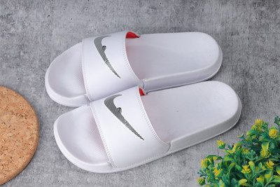 Solitaire Men Flip Flops(White , 10)