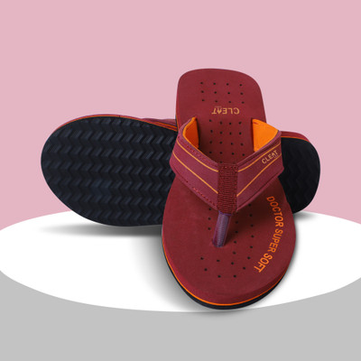 getCLEAT Women Slippers(Maroon , 8)