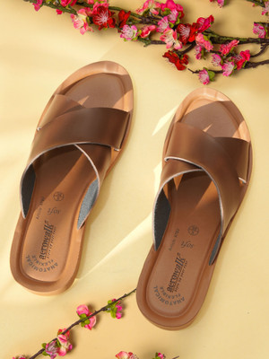 aerowalk Women Slippers(Brown , 7)