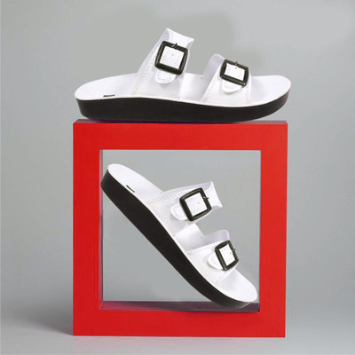 TRUMP Men Slippers(White , 10)