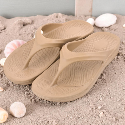 LUXURIOUS DESIGN Men Slippers(Beige , 5)