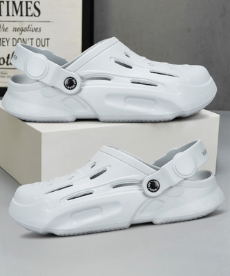WOODLAND Men Slides(Grey , 6)