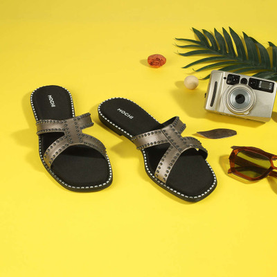 MOCHI Women Slides(Grey, Black , 4)
