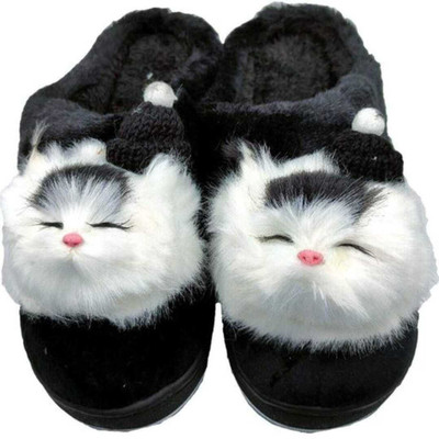 WOLVESDEN Women Slides(Black , 7)
