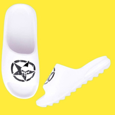 Fuliva Men Slides(White , 9)