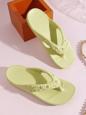 Clogsy Women Flip Flops(Green , 8)