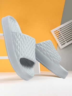 Roadster Men Flip Flops(Grey , 7)