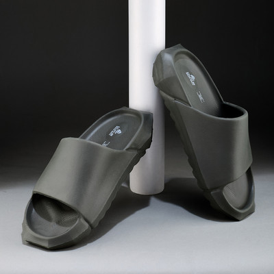 DUKE Men Slides(Grey , 7)