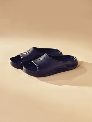 LOTTO Men Esotica Slide Slides(Black , 6)