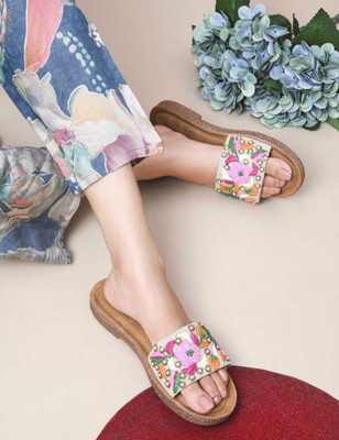 PEEK Women Slippers(Green , 5)