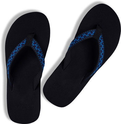NoStrain Men Slippers(Black , 7)