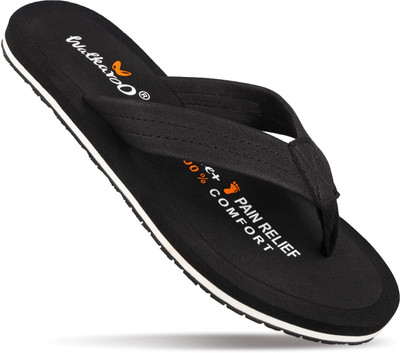 WALKAROO Men Slippers(Black , 6)