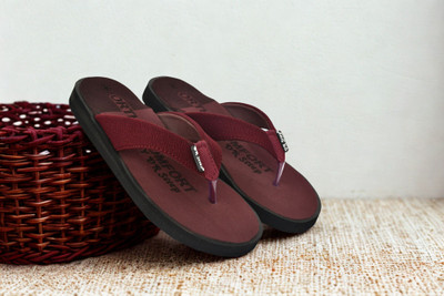 DR STTEP Women Slippers(Maroon , 8)