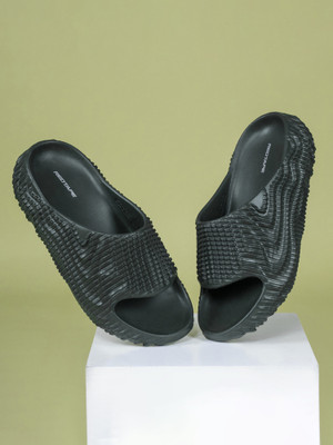 RED TAPE Men Slides(Green , 8)