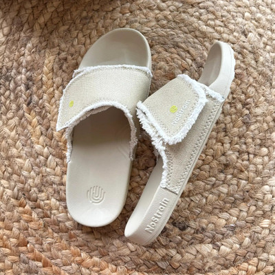 NoStrain Women Slides(Beige , 8)