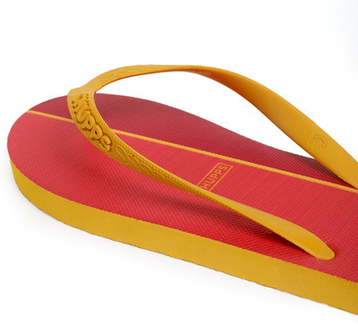 Chupps Men Patang Yellow Soft Footbed Lightweight Flip Flops Chappals For Unisex Flip Flops(Yellow , 4)