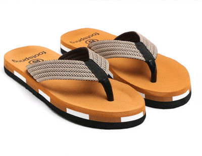 Footspring Men Slippers(Tan , 6)