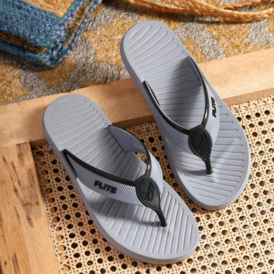 FLITE Men Slippers(Grey, Black , 6)