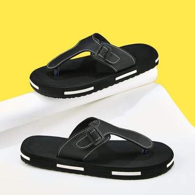 Cozy Fox Men Slides(Black, White , 9)