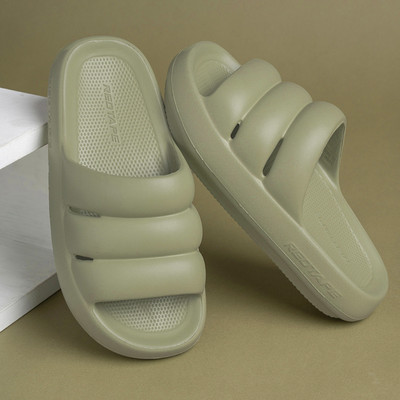 RED TAPE Women Slides(Green , 3)