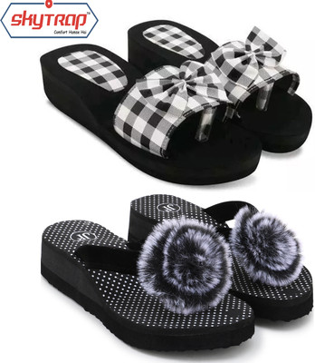 Skytrap Women Slippers(Black , 7)
