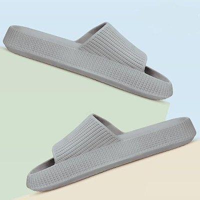 Traqon Men Flip Flops(Grey , 8)