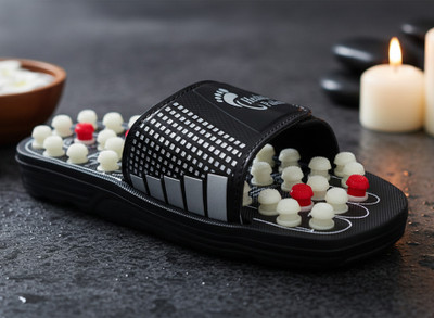 Vornexa Men Slides(Black , 5)