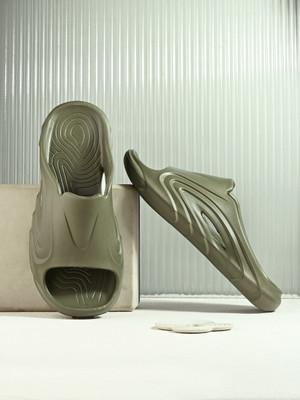HRX by Hrithik Roshan Men Slides(Green , 7)