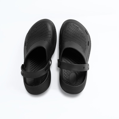 WAALK Men Flip Flops(Black , 8)