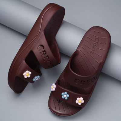 CREOZ the bounce Women Slides(Maroon , 5)