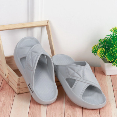 Smoothlite Men Slippers(Grey , 9)
