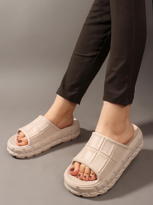 Roadster Women Flip Flops(Beige , 8)